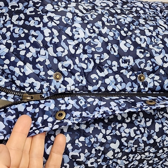 NWT Talbots Quilted Blue Abstract Leopard Diamond Print Vest Size Large Petites - Picture 5 of 16